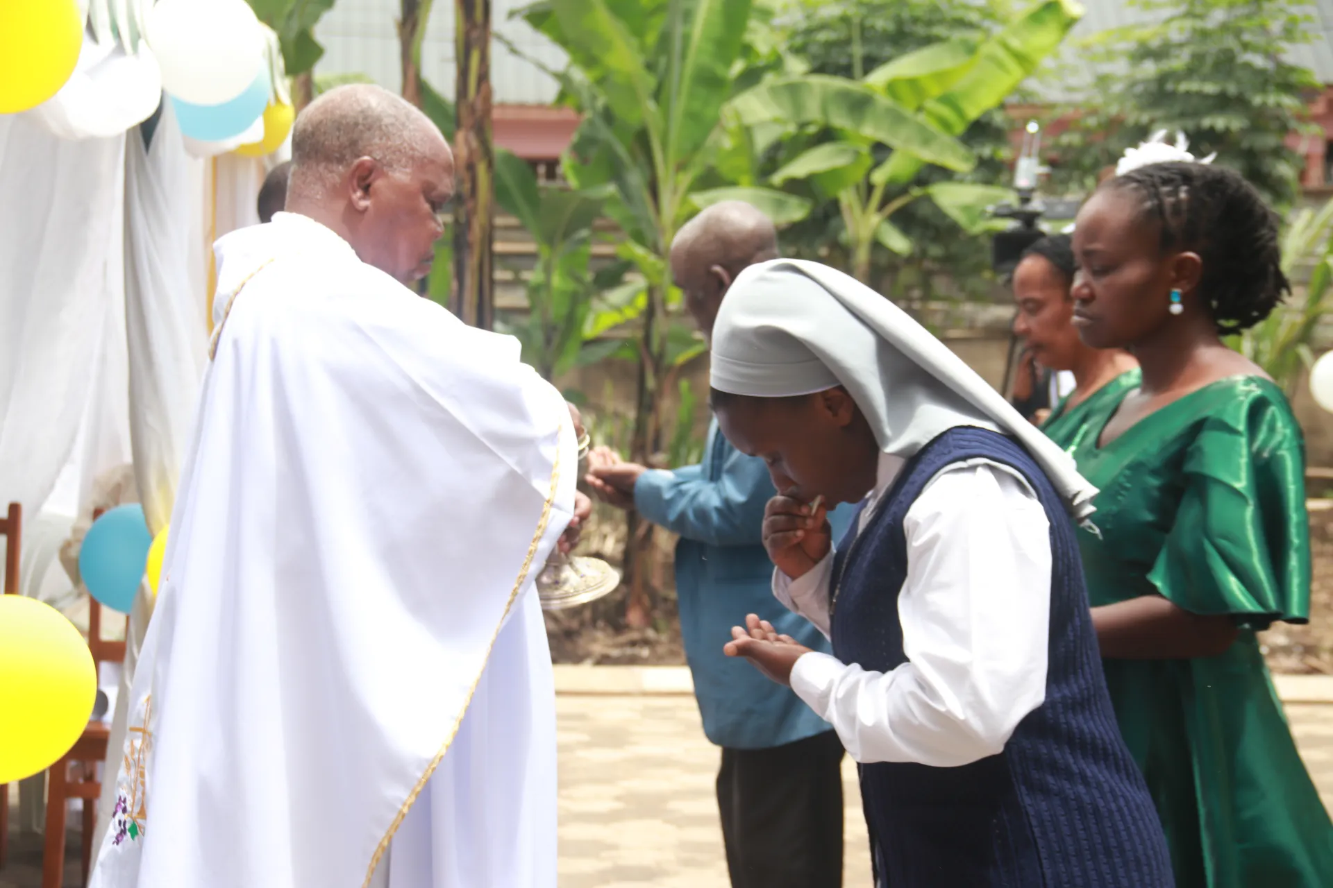Serving God through Prayer, Community and Apostolic Mission